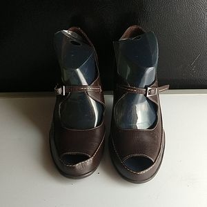 Aerosoles heeled shoes